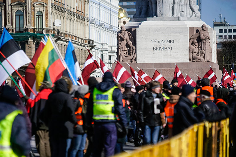 Марш бывших латышских легионеров Ваффен СС в Риге