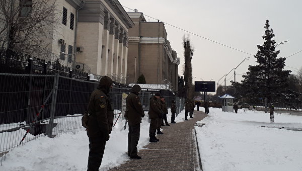 Голосование сотрудников посольства России в Киеве