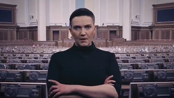 Надежда Савченко на фоне зала Верховной Рады
