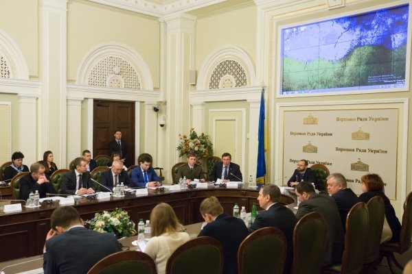 Регламентный комитет Рады обсуждает снятие неприкосновенности с Надежды Савченко