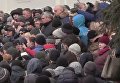 Митинг проходит в Кемерово, люди требуют расследования трагедии в Зимней вишне