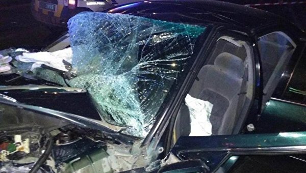 ДТП на улице Балковской в Одессе, где 21-летний водитель Toyota Camry сбил двоих людей