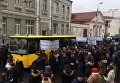В Луцке бунтуют работники завода Богдан. Видео