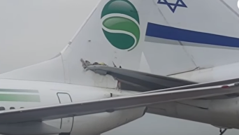 В израильском аэропорту столкнулись самолеты. Видео