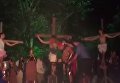 В Бразилии мужчина напал на участников спектакля о распятии Христа