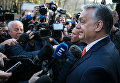 Премьер-министр Венгрии Виктор Орбан отвечает на вопросы журналистов в Будапеште в день парламентских выборов в Венгрии