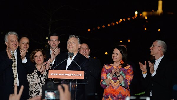 Премьер-министр Венгрии Виктор Орбан, победивший на парламентских выборах.