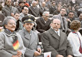 Летчик-космонавт СССР, Герой Советского Союза Ю. А. Гагарин - гость правительства ГДР.