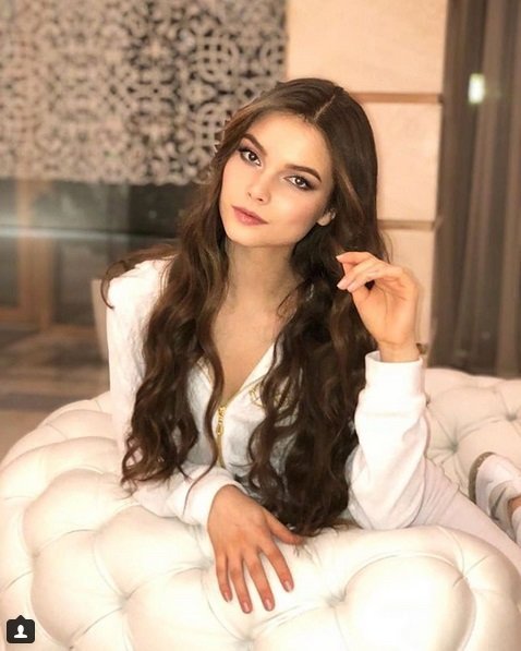 Новой Мисс Россия стала 18-летняя жительница Чувашии Юлия Полячихина