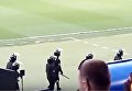 Драка болельщиков и полиции на матче Шахтер - Динамо в Харькове
