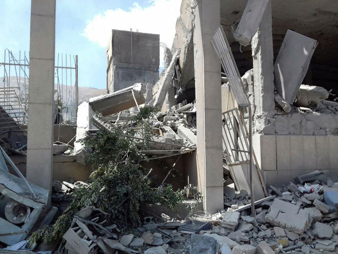 Опубликованы фотографии последствий ракетного удара по Сирии
