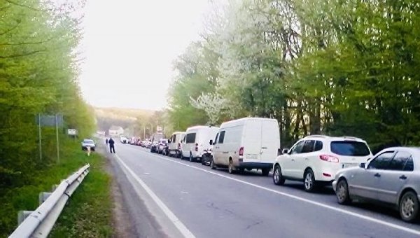 На украинско-словацкой границе километровые пробки на КПП