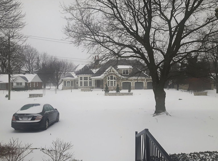 Ледяной дождь и снегопад в Торонто