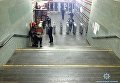 Поиск взрывчатки на станции метро Дарница