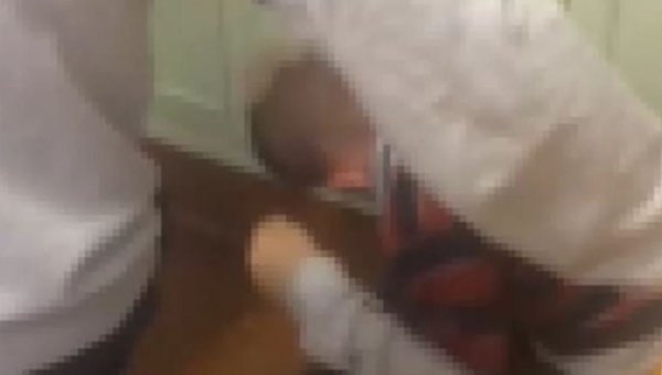 В России школьники сняли на видео жесткое избиение хохла-изгоя - СМИ