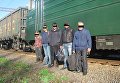 Украинцы, пытавшиеся попасть в Россию в грузовом поезде