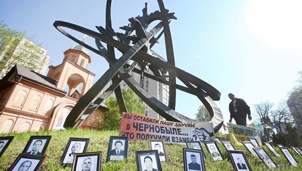 В Украине почтили память погибших от взрыва на ЧАЭС