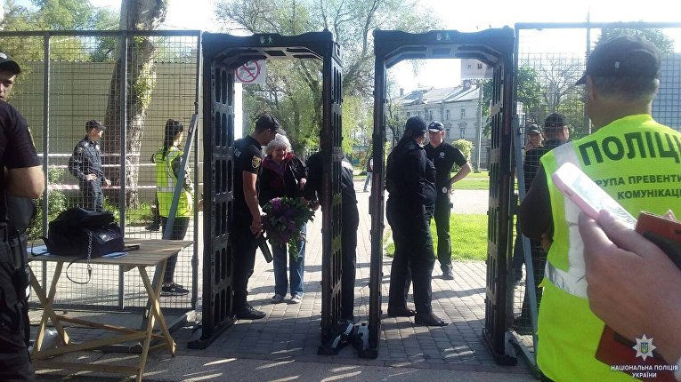 Усиленная охрана Куликова поля в Одессе, где в 2014 году погибли 48 человек
