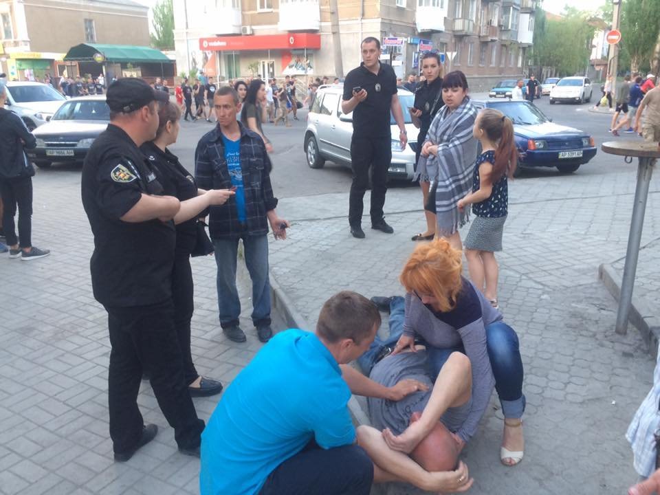 Аз новости сегодня новости сегодня последние. Полиция Бердянска. Криминальные районы Азова. Парад в Бердянске.