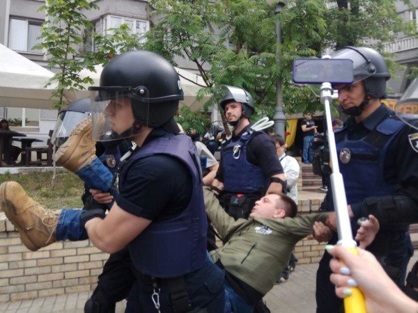Задержанные на акции  Бессмертный полк в Киеве