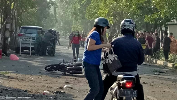 На месте взрыва в Индонезии