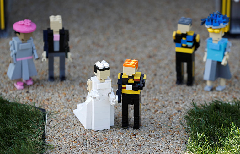 Свадьбу принца Гарри и Меган Маркл собрали из Lego