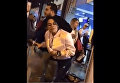 В аэропорту Колумбии ревнивая жена вцепилась в волосы и не дала мужу улететь с любовницей