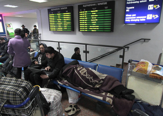 Задержка рейсов авиакомпании АэроСвит на Украине