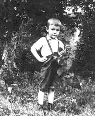 Виктор Янукович в детстве.