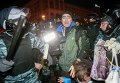 Корреспондент Reuters во время акции протеста на Майдане Незалежности в ночь на 30 ноября