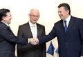 Президент Украины Виктор Янукович с главой Еврокомиссии Жозе Мануэлом Баррозу и председателем Европейского совета Херманом ван Ромпеем