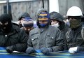 Протестующие блокируют здание кабинета министров в Киеве