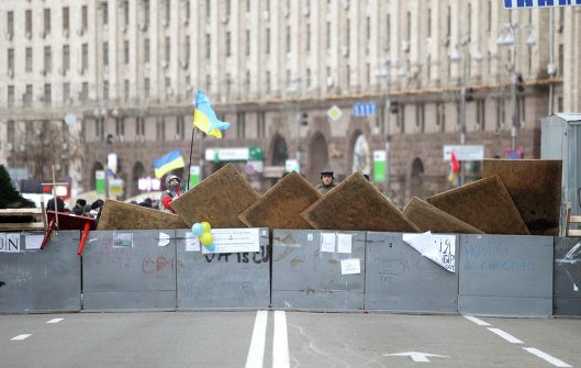 Заграждения протестующих у здания Кабинета министров в Киеве