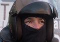 Милиционер на митинге в Киеве