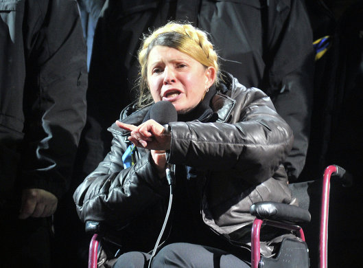 Юлия Тимошенко выступает на Майдане в Киеве