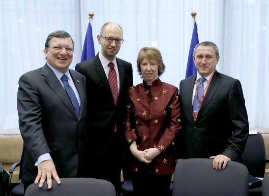 Украина и ЕС подписали поличасть ассоциации