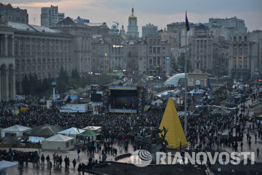 Народное Вече на Майдане Независимости