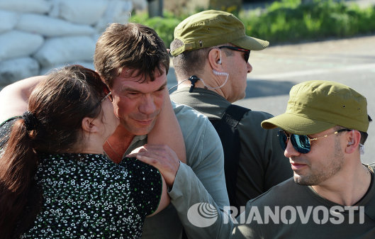 Олег Царев доставил гуманитарную помощь в Славянск