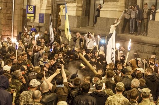 Массовая драка на Майдане Незалежности