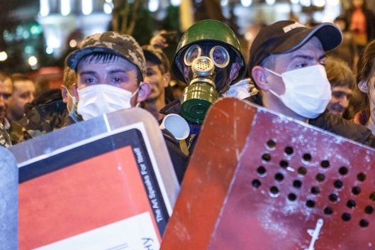 Самооборона отказалась пропустить на территорию Майдана шествие