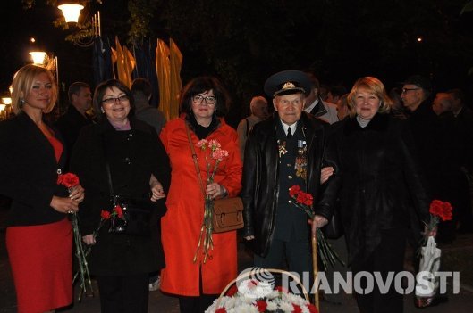 9 Мая. Кривой Рог. Первое праздничное шествие в Украине.