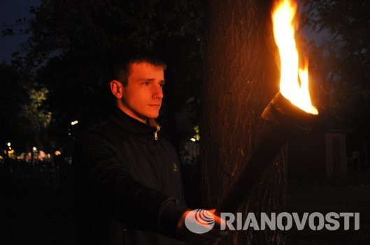 9 Мая, Кривой Рог. Первое праздничное шествие в Украине.