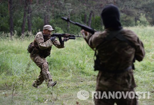 Тренировочный лагерь батальона Восток в Донецкой области