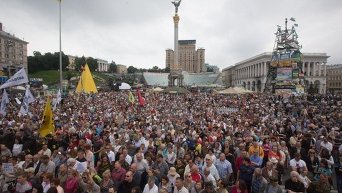 Вече на Майдане Незалежности