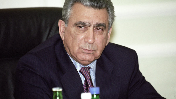 Руководитель исполнительного аппарата президента Азербайджана Р. Мехтиев