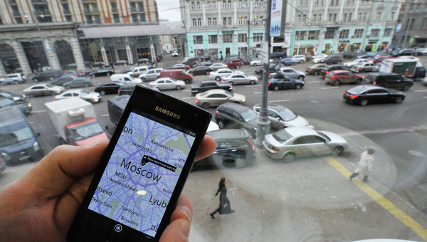 Карта GPS-навигации на экране смартфона