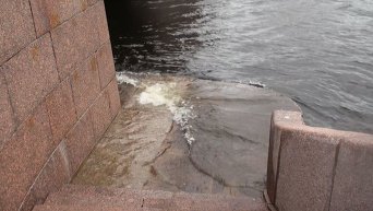 Повышенный уроень воды в Петербурге. Архивное фото