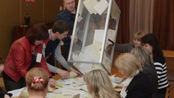 Подсчет голосов по итогам референдума в Крыму