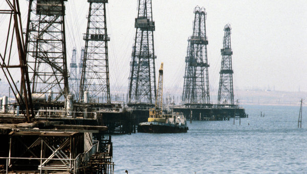 Добыча нефти. Архивное фото