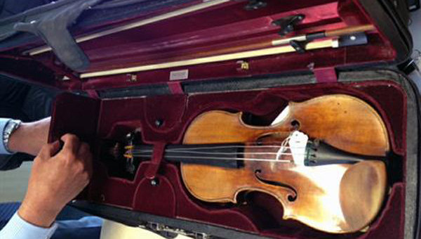 Украденная 3 года назад скрипка Страдивари найдена в Великобритании